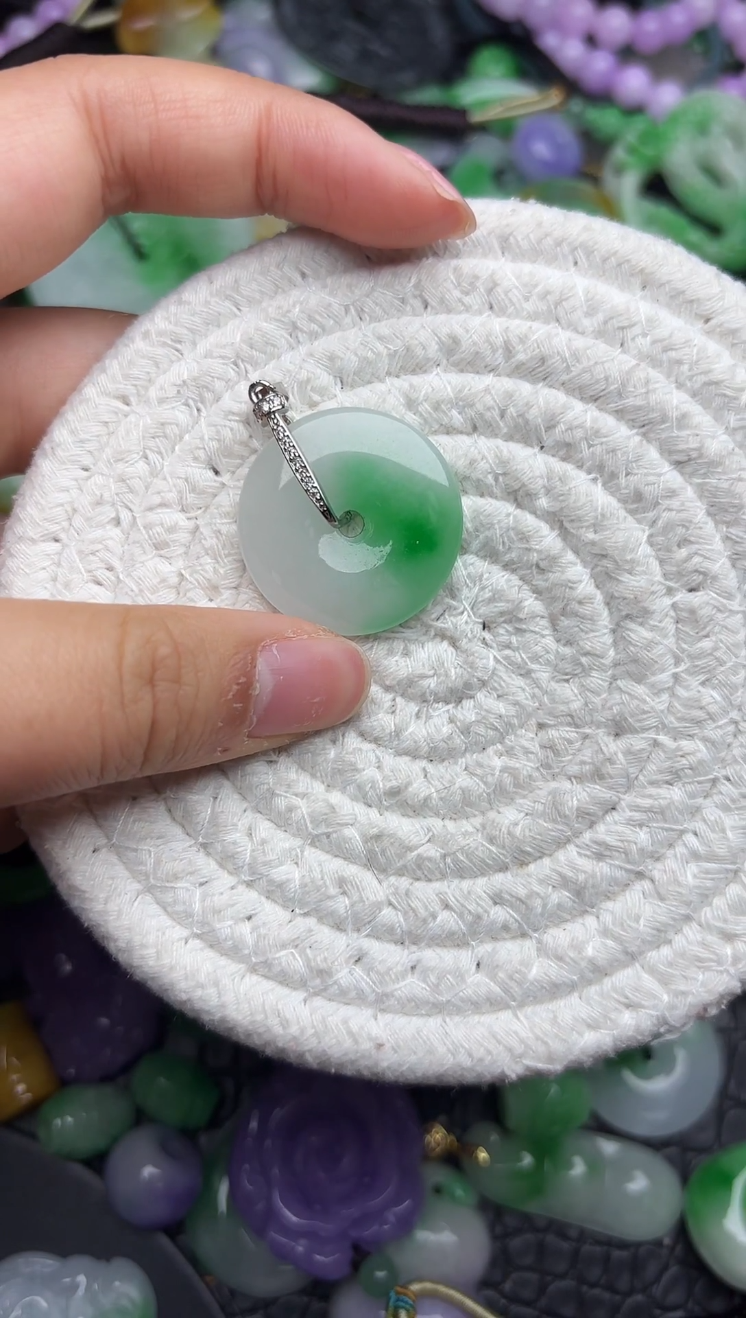 颈饰未镶嵌翡翠缅甸翡翠吊坠