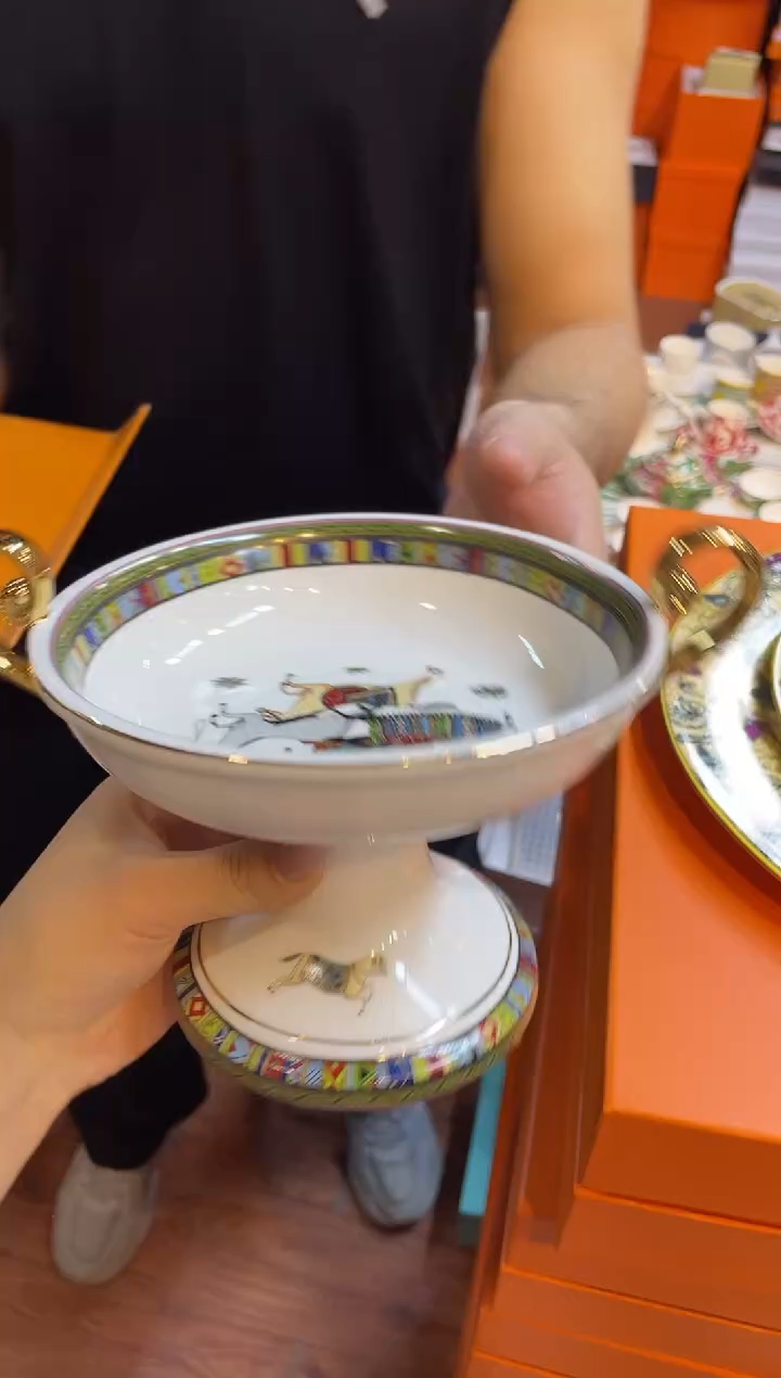 杯鸿辉家品牌瓷器，京东包邮！