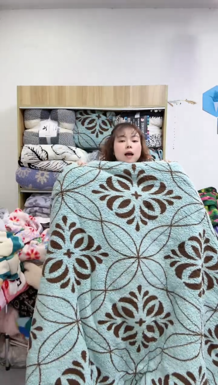 醋酯纤维2*2.3罗三层被子