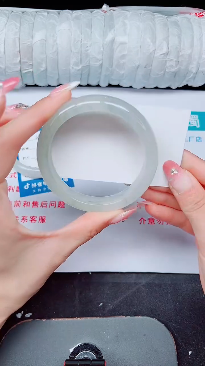 未镶嵌手镯石英质玉435-60/61