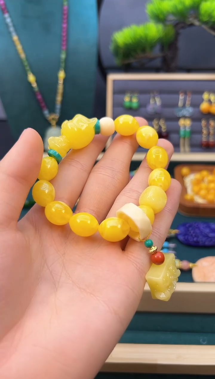 【闪购商品】蜜蜡耳饰14K金镶嵌S57            