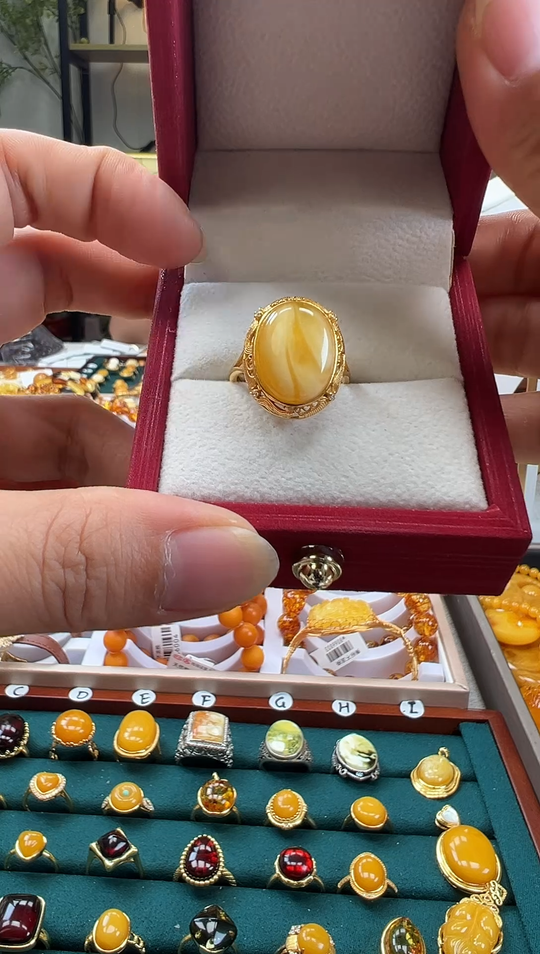 银S925镶嵌琥珀戒指精品蜜蜡戒指