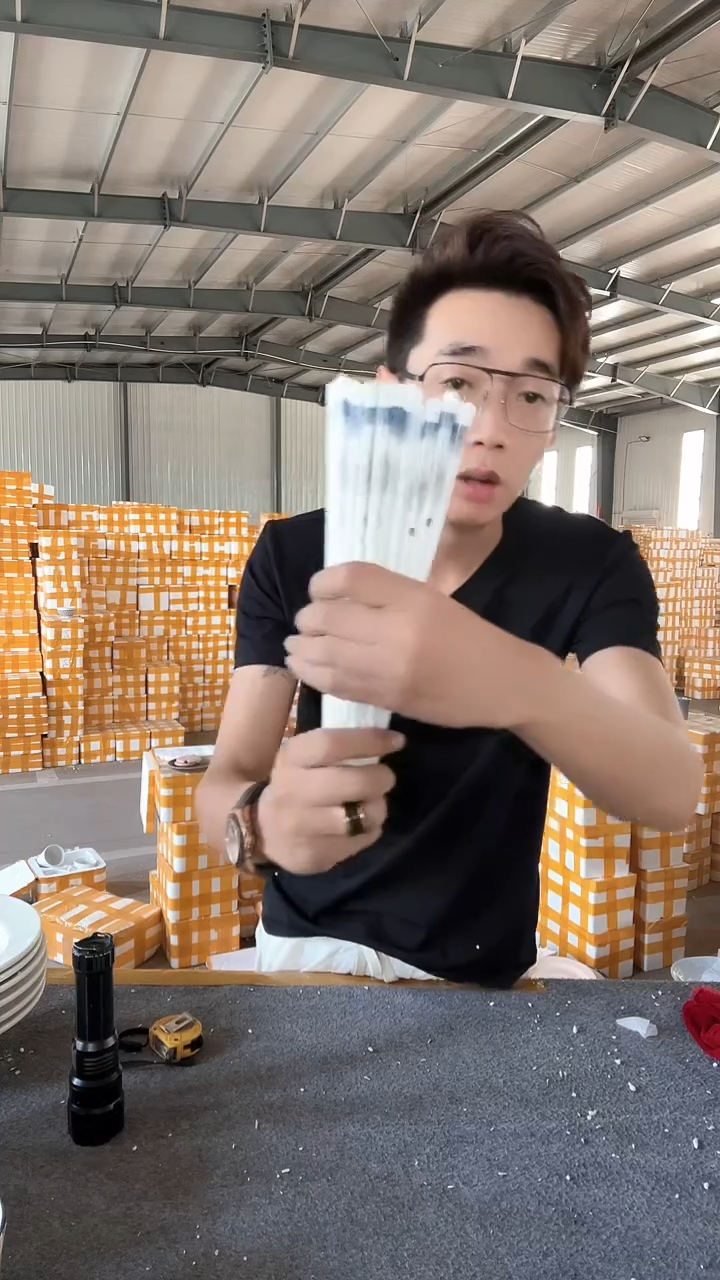 荷花筷子10双送饭铲1支