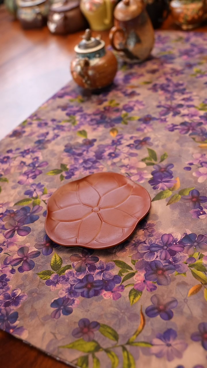 宜兴紫砂红泥荷叶杯垫