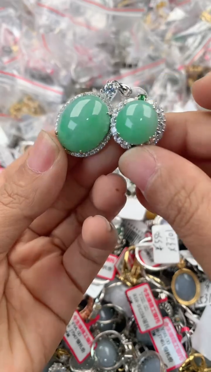 银S925镶嵌戒指翡翠444              3