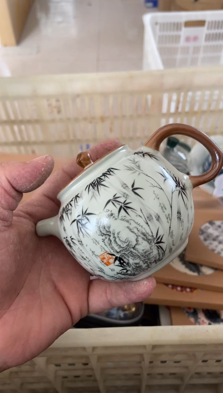 杯无运费险有瑕疵的摄影的产品有使用过的痕迹有点脏介意勿拍杯