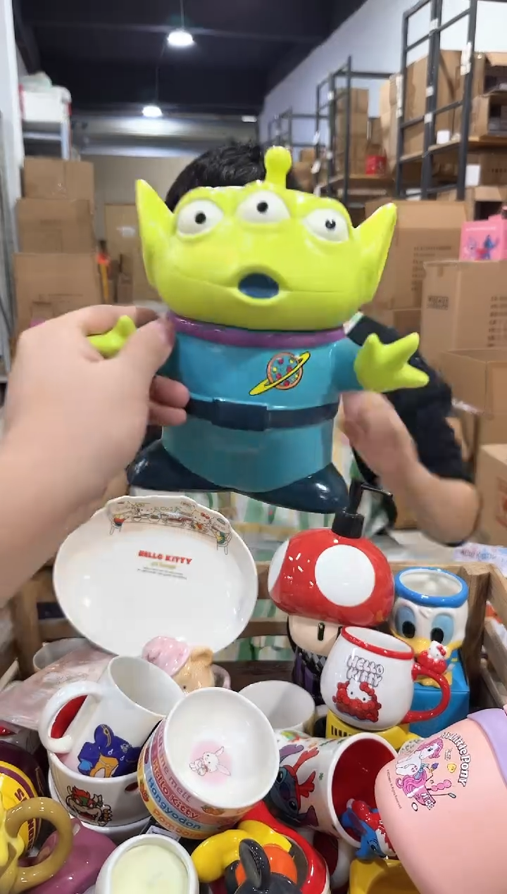 瓷片三眼仔全身罐
