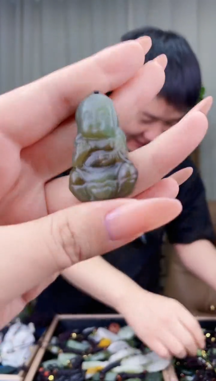 未镶嵌和田玉挂件拍一发一，多样性发货！