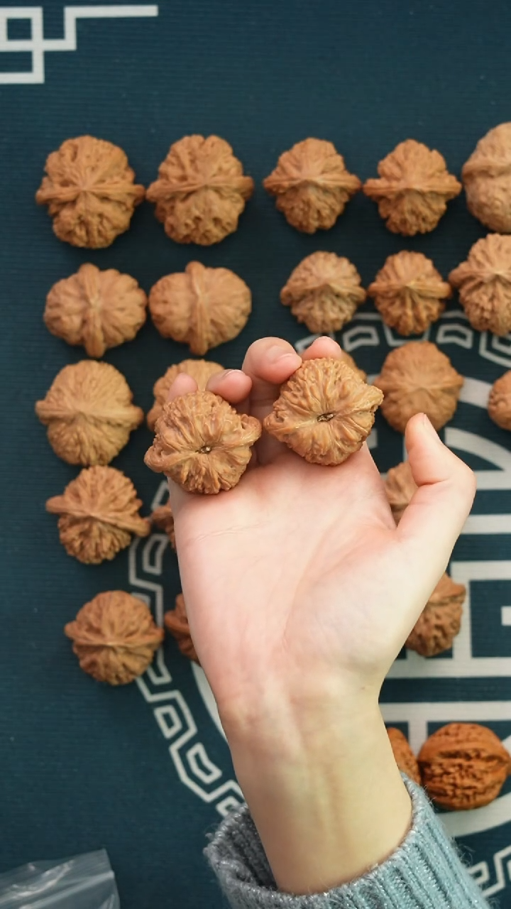 吊坠文玩核桃龍*泥鳅背