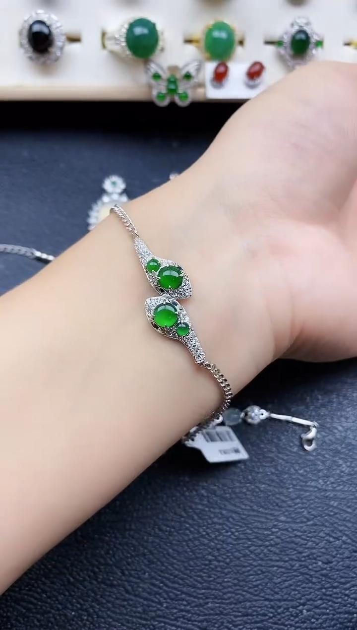 【闪购商品】翡翠戒指银S925镶嵌11111