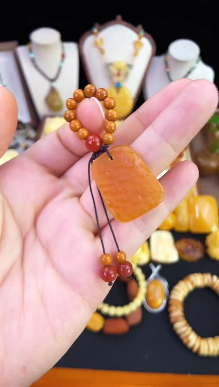 琥珀未镶嵌珠宝奇石柒月