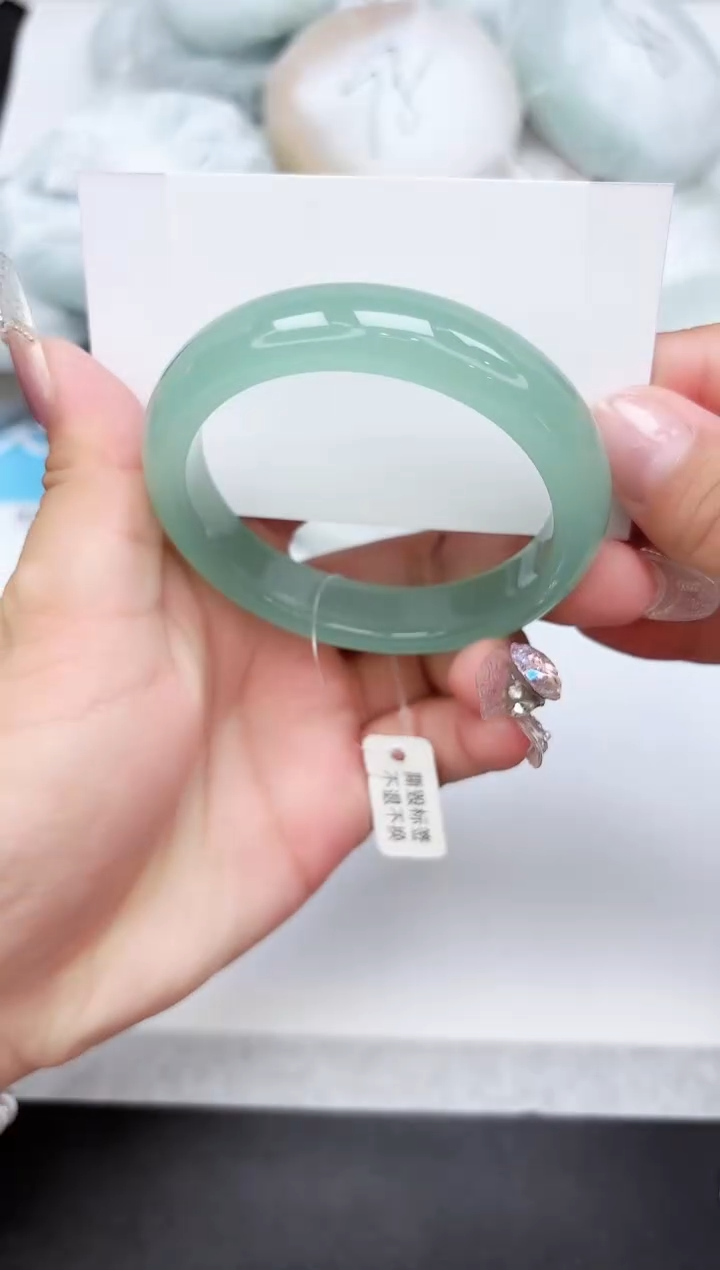 石英质玉手镯未镶嵌29-55.6