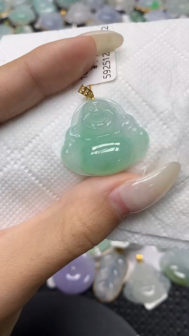 颈饰18K金镶嵌翡翠11111111111