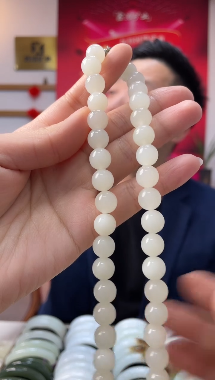 【闪购商品】和田玉颈饰未镶嵌暖白卡10-9美人链随机发一件