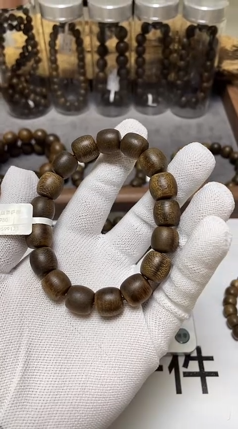 【闪购商品】沉香手串柬埔寨金丝菩萨棋沉香1.2桶珠沉水级老料