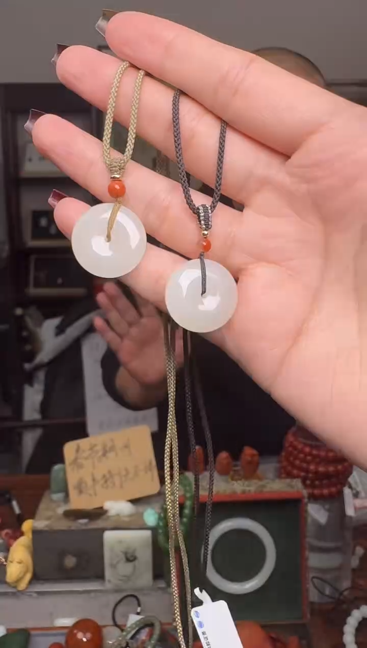 【闪购商品】和田玉挂件未镶嵌1362 多样性发其一