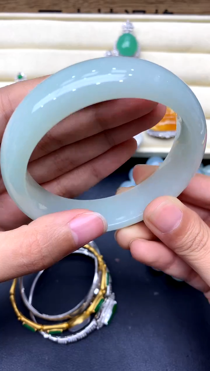 【闪购商品】翡翠手镯未镶嵌328-中国好珍宝