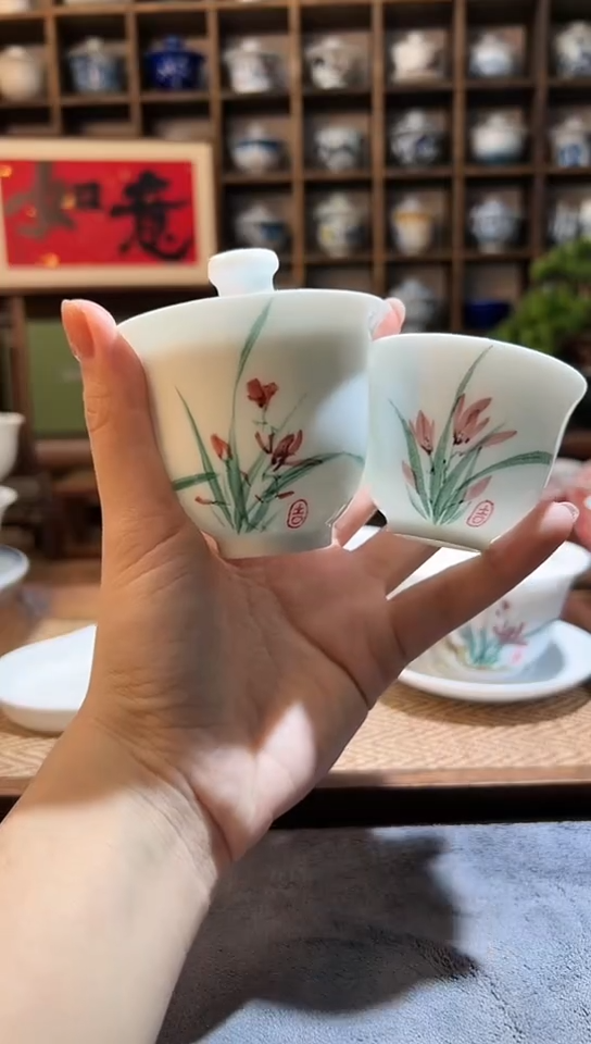 【闪购商品】五彩手绘兰花美人肩盖碗+杯子