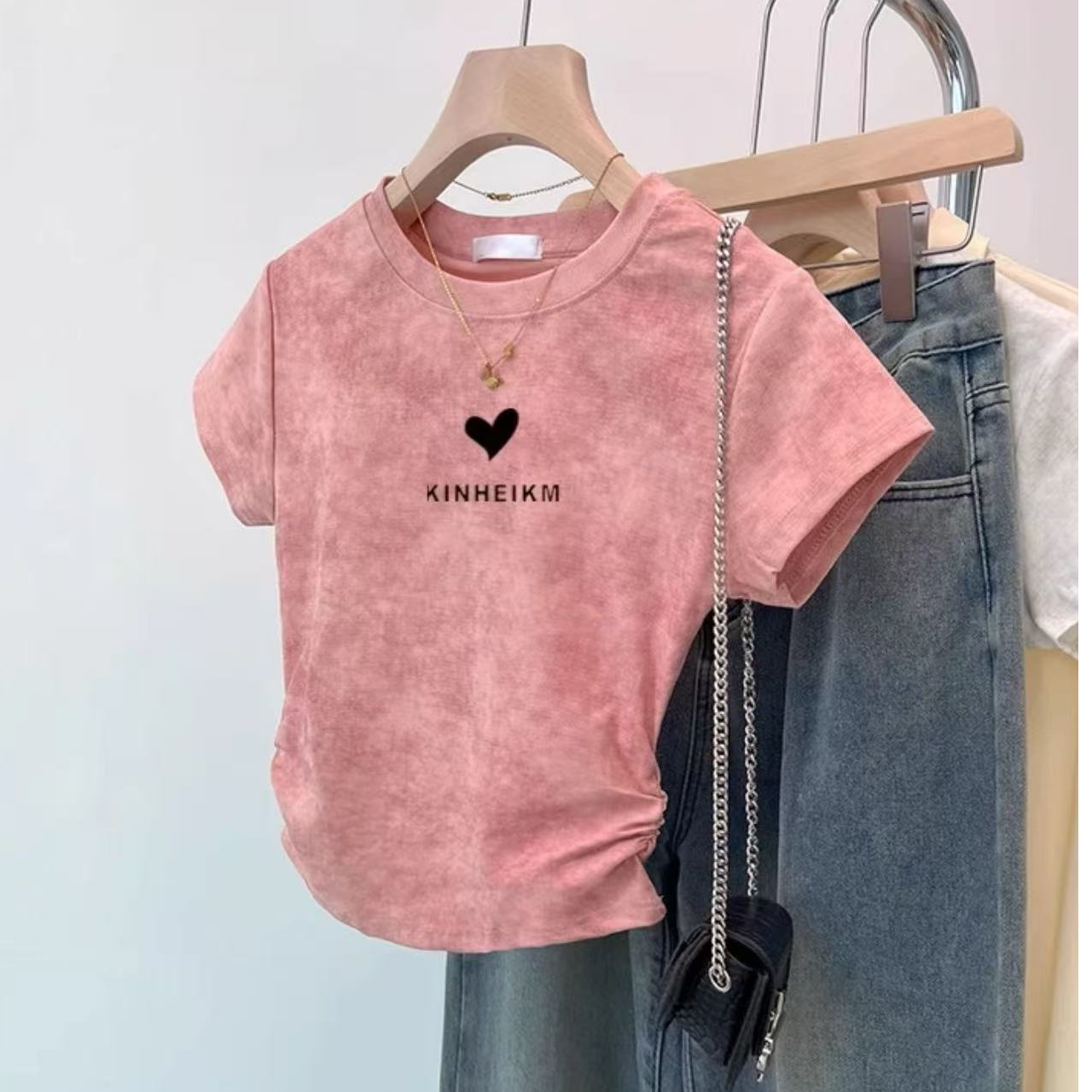 2518*新款正肩小v领独特短袖T恤女设计感收腰修身不规则上衣夏季