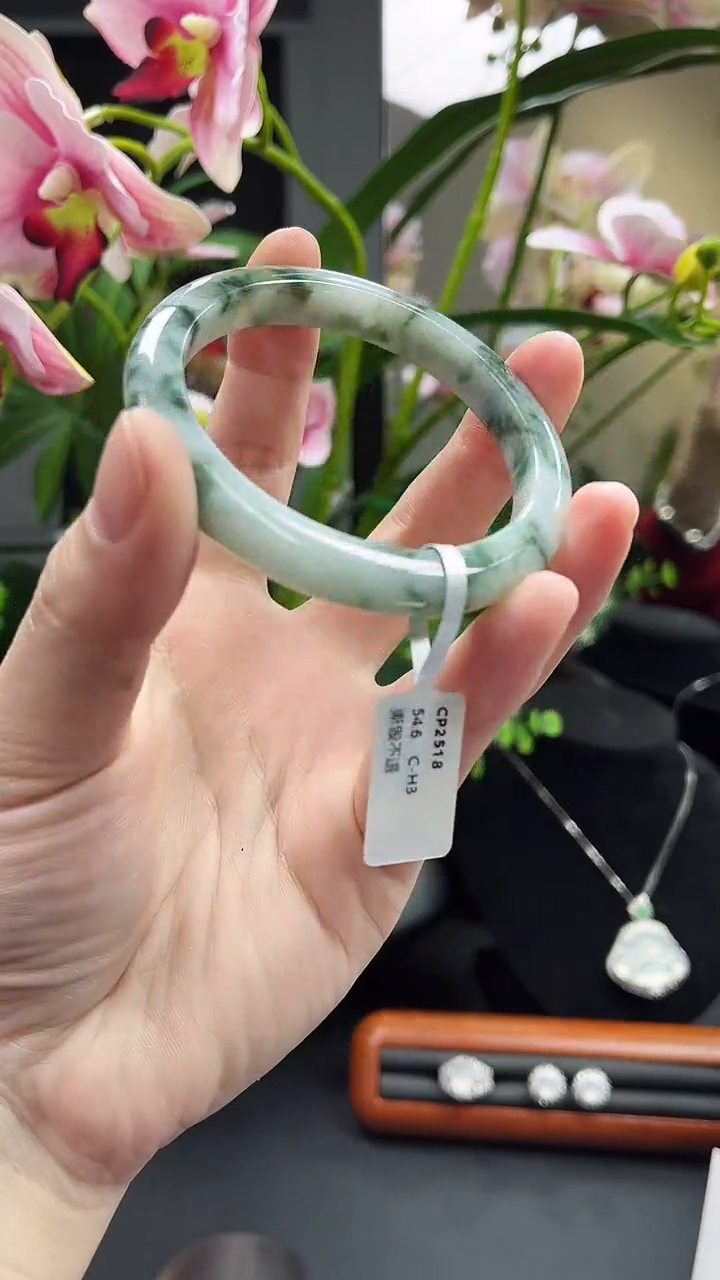【闪购商品】翡翠手镯未镶嵌正圈