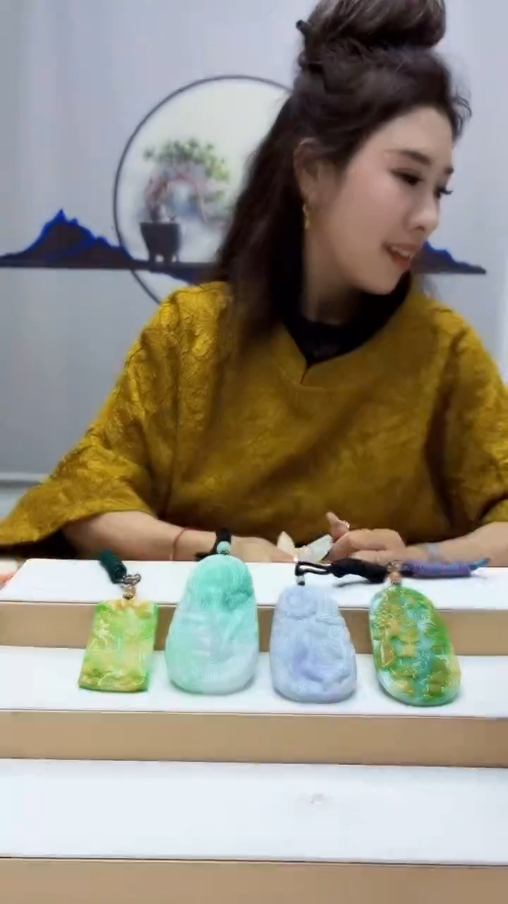 未镶嵌定制翡翠火*火4829zm-毛货挂件