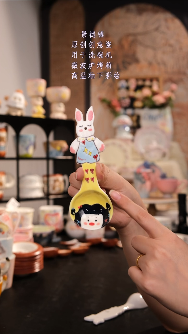 摆件景德镇手工手绘设计款