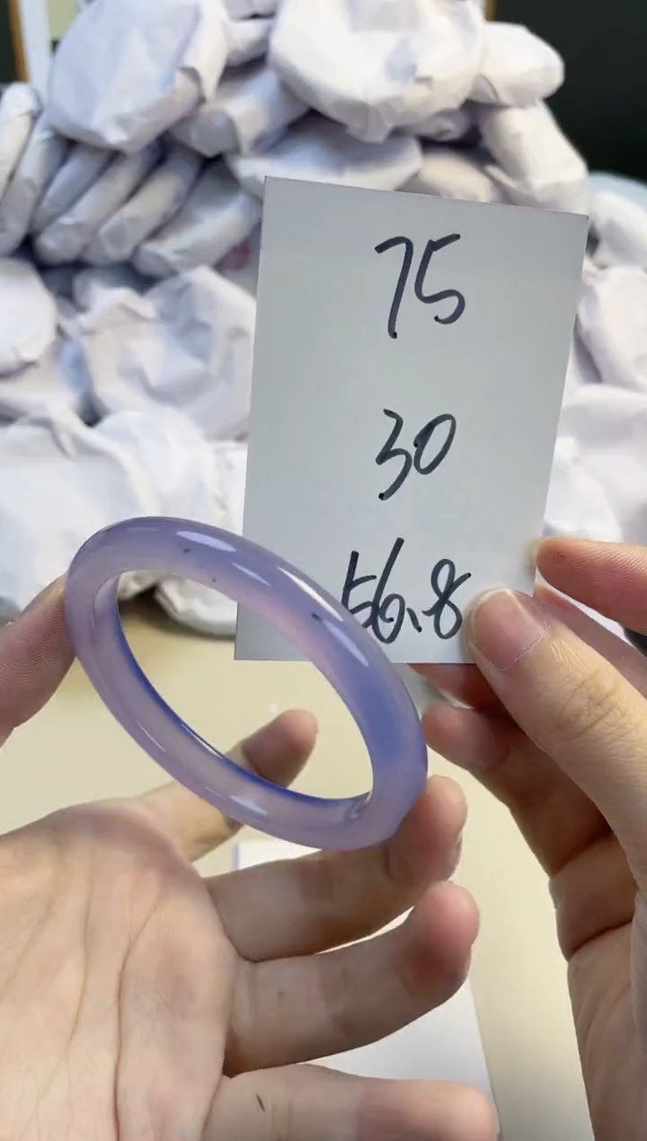 【闪购商品】玛瑙/玉髓手镯未镶嵌75