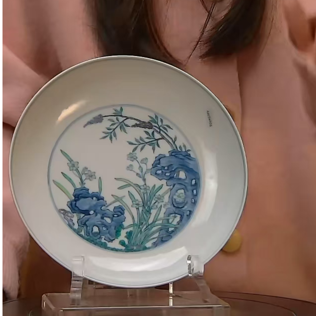 清雍正斗彩洞石花赏盘
