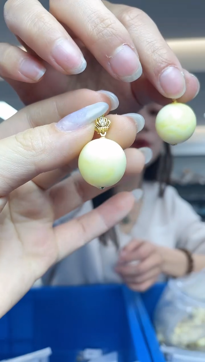 【闪购商品】蜜蜡裸石未镶嵌（多样性发一件）