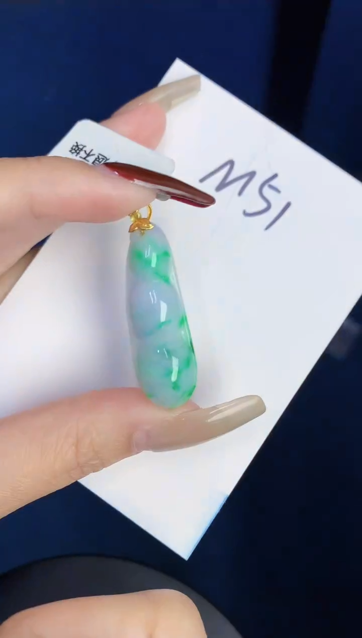 【闪购商品】翡翠颈饰18K金镶嵌0000000000