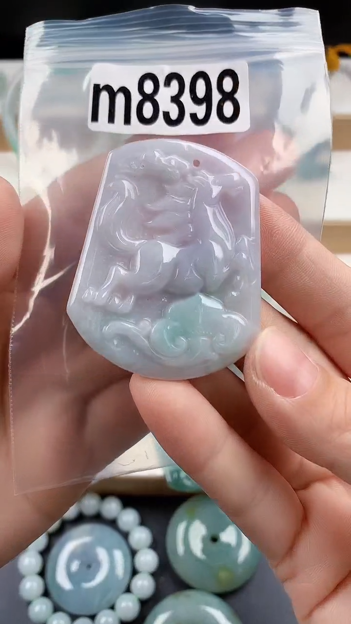 颈饰未镶嵌翡翠天然翡翠吊坠挂件1