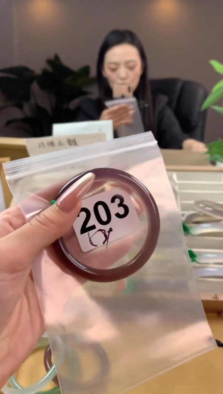 【闪购商品】玛瑙/玉髓手镯未镶嵌203