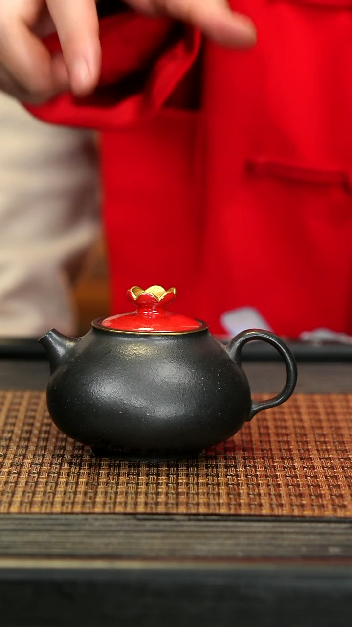 【闪购商品】紫砂茶壶WT73古渡乌泥 佛莲