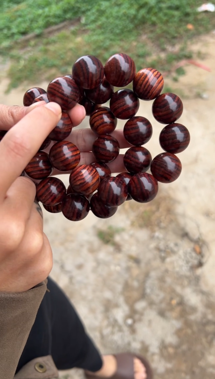 黄花梨/降香黄檀A029火山口2.0圆珠手串498多样性发一