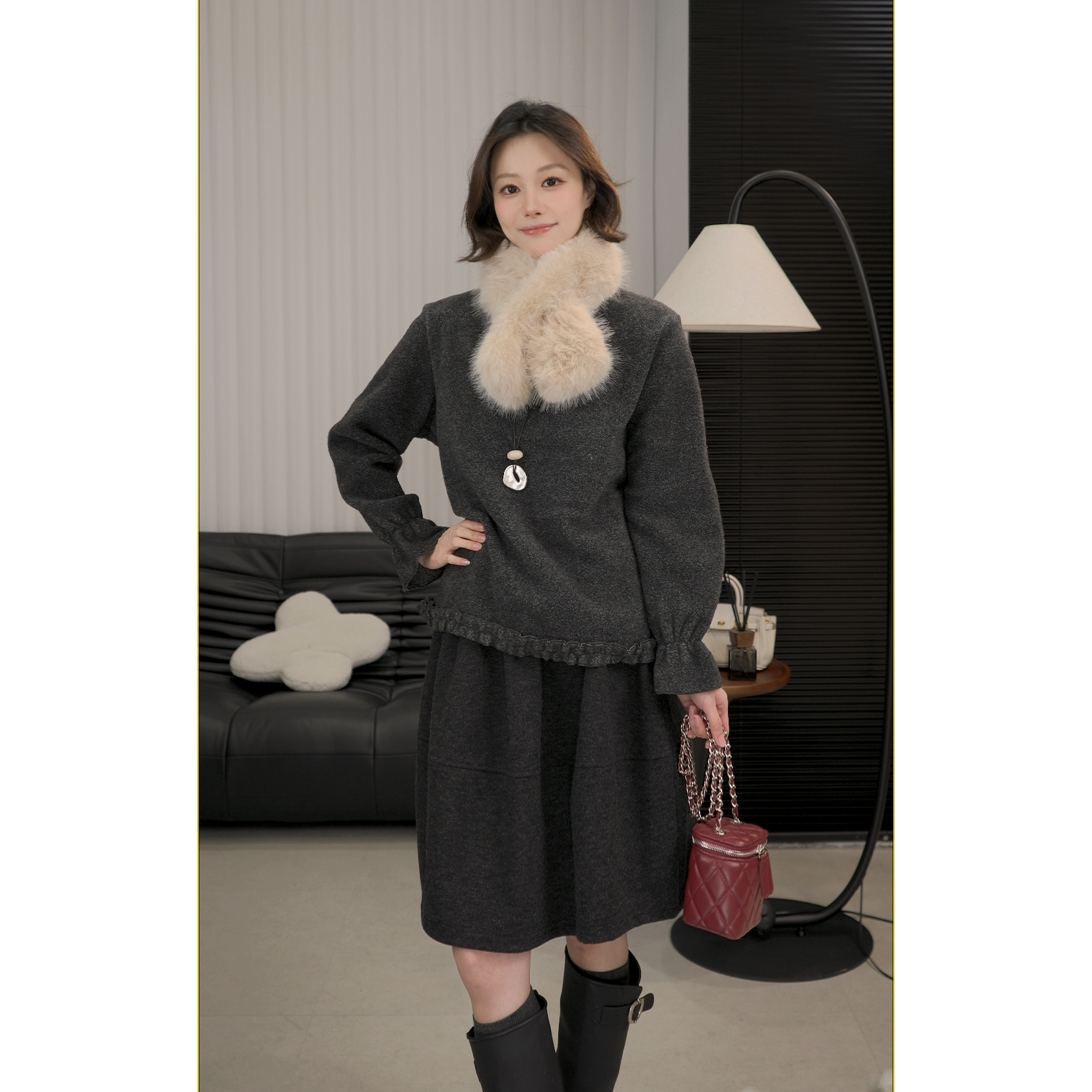 【EVA RYAN】秋冬新款木耳边圆领毛衣女宽松显瘦带毛领上衣E650