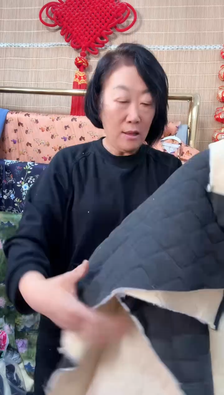 仿羊羔毛男士灰色带护膝棉裤裁片一条（不带腰布，跳线残脏无售后）