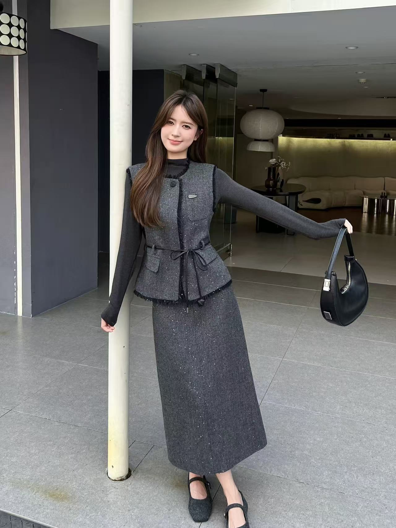 2025秋小香风名媛气质无袖马甲+长袖打底衫半身裙三件套女