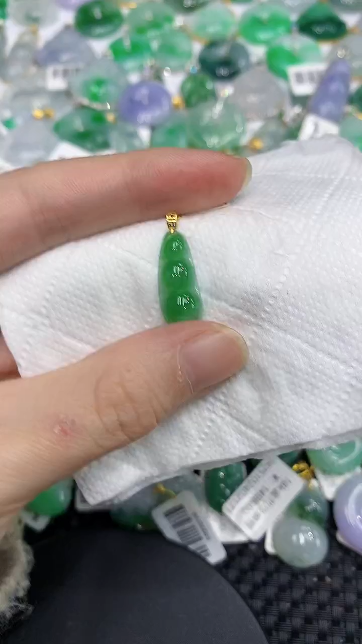 颈饰18K金镶嵌翡翠a货支持复检百元以上9元证书费自理
