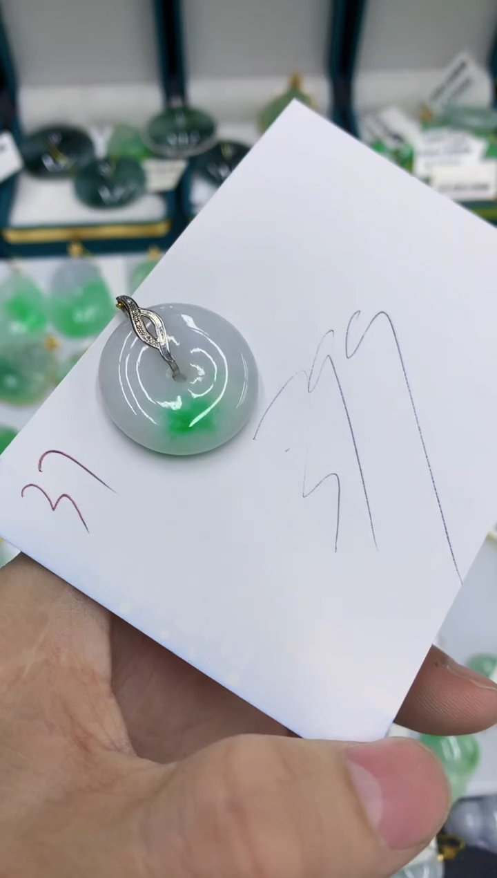 【闪购商品】翡翠颈饰18K金镶嵌1111111111