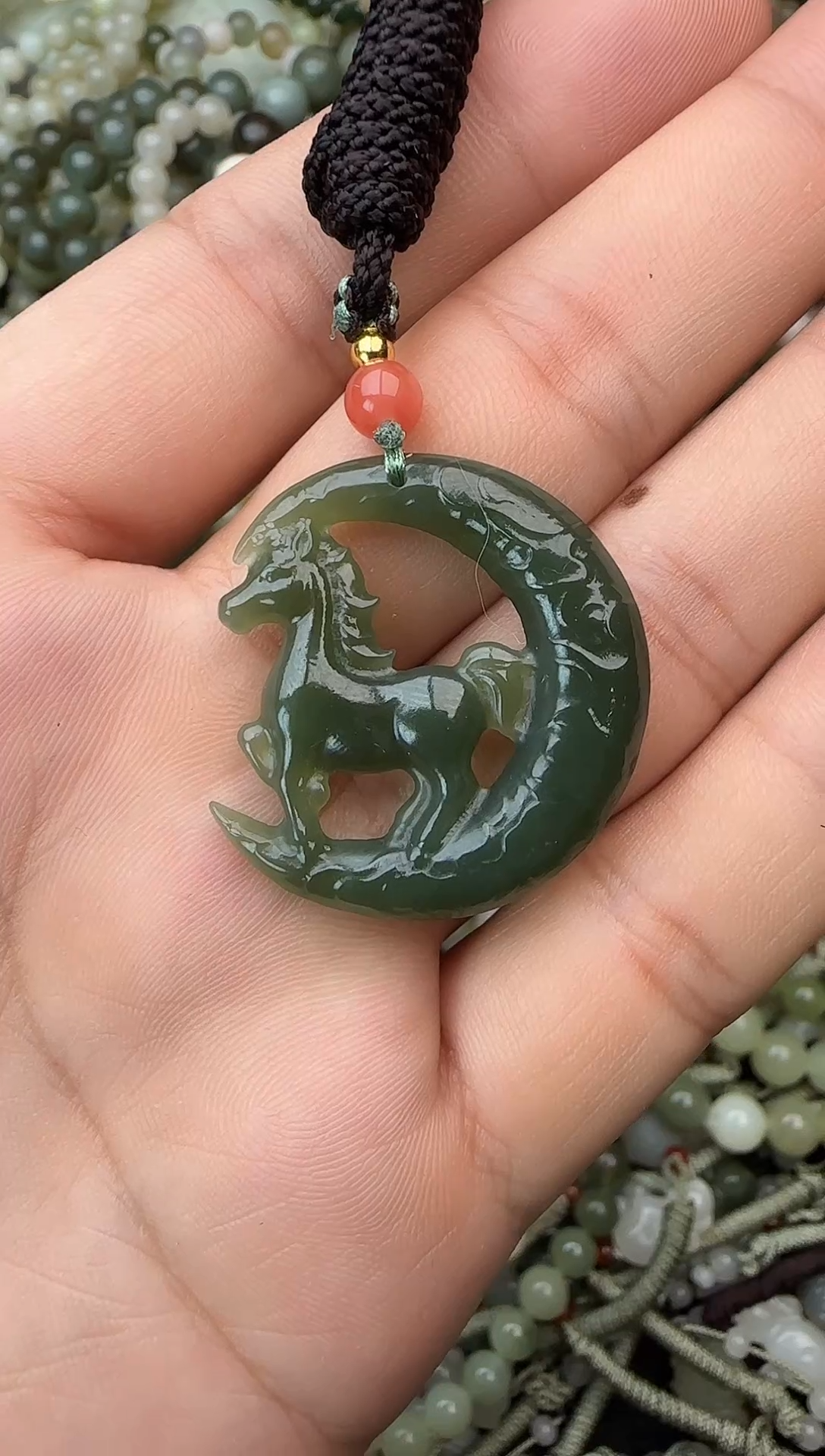 颈饰未镶嵌和田玉拍一发一