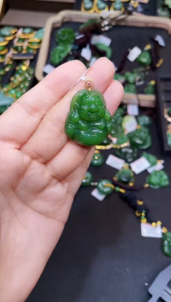 和田玉18K金镶嵌吊坠(赠链)32MM 多样性发一