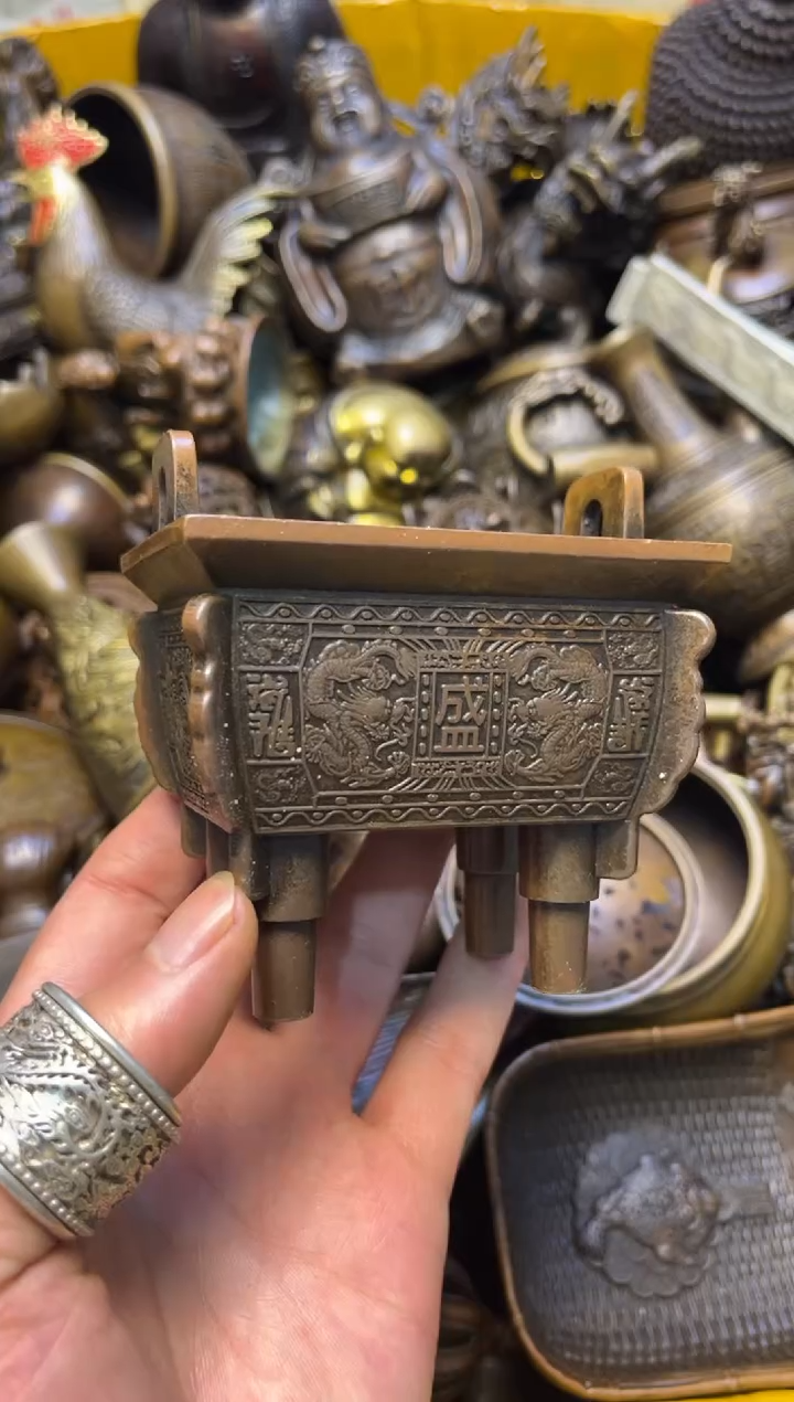 精美铜器，点击下单