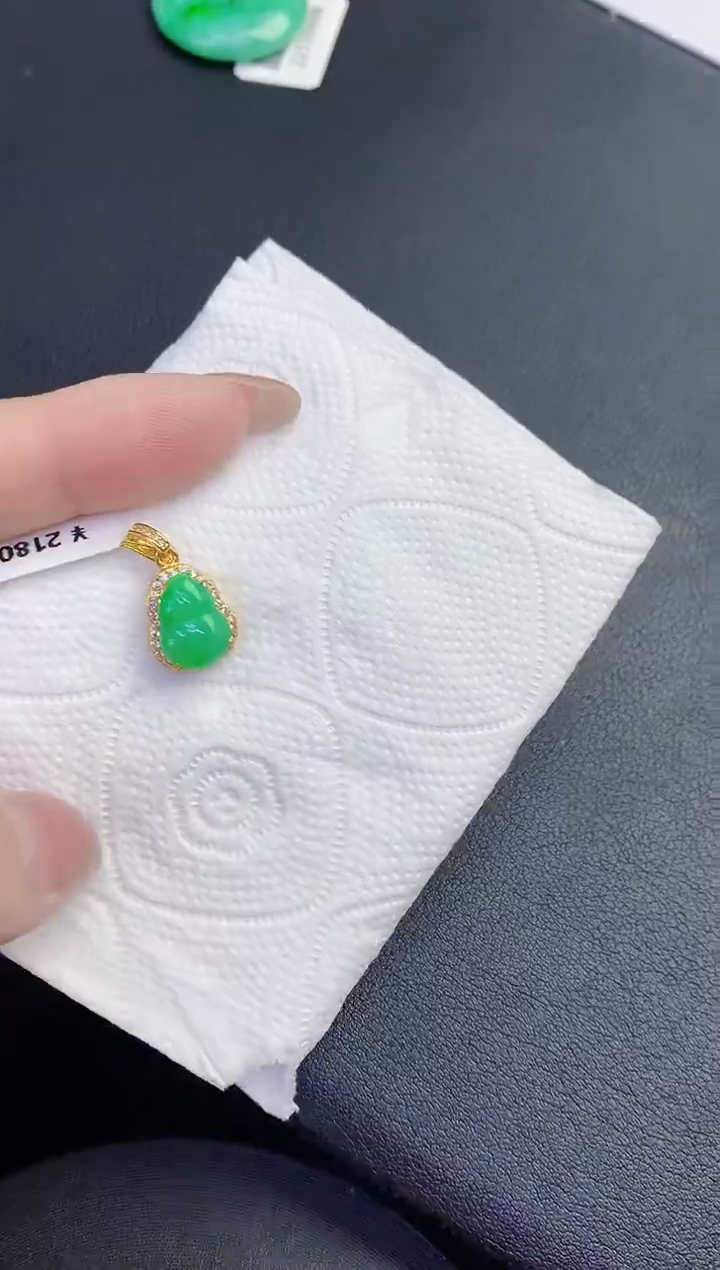 颈饰未镶嵌翡翠缅甸天然翡翠A货