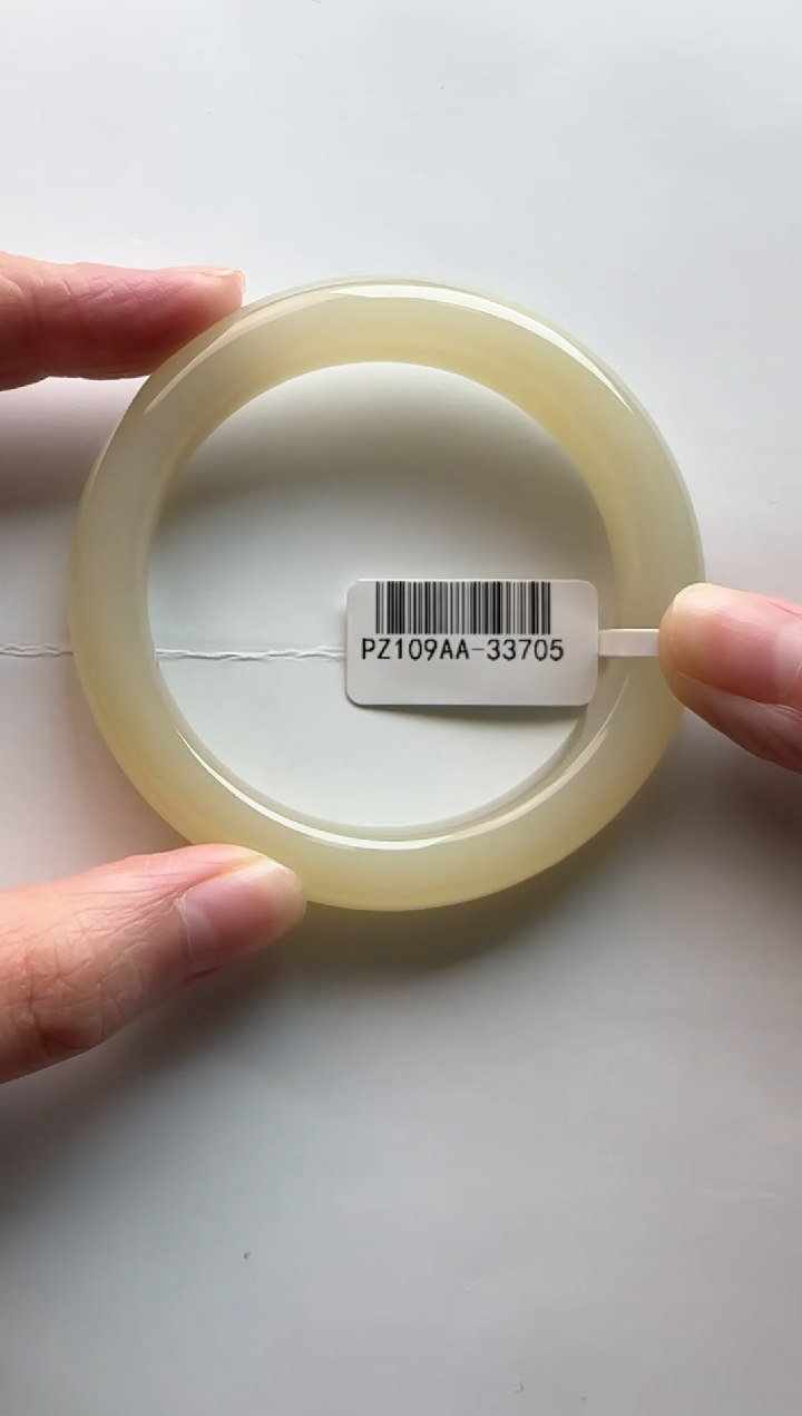 【闪购商品】和田玉手镯未镶嵌55+