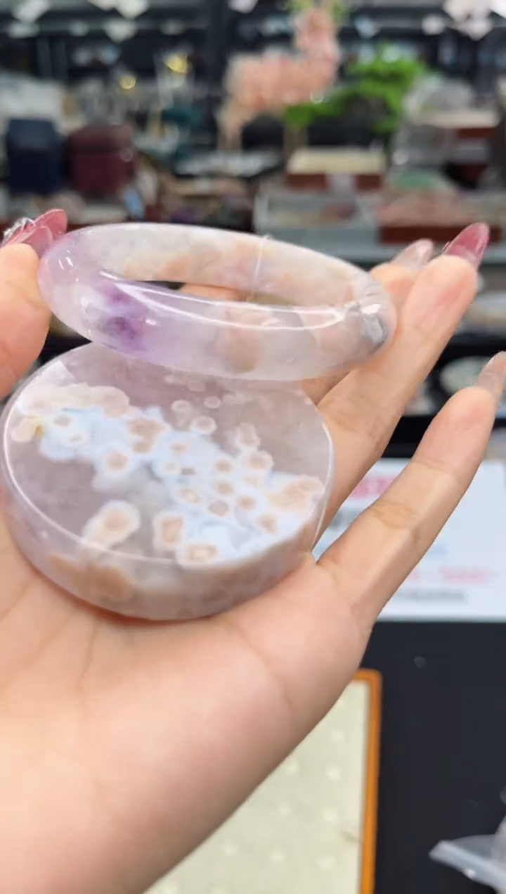 【闪购商品】石英质玉手镯未镶嵌57圈口（赠品镯心）S9461