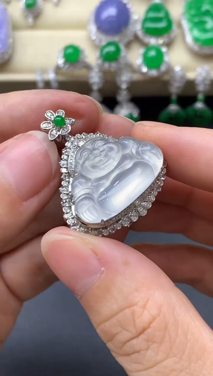 翡翠18K金镶嵌颈饰754国好珍宝