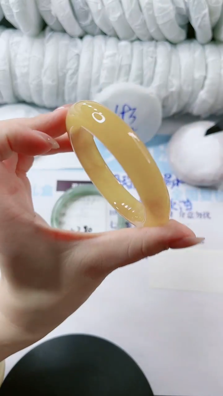 【闪购商品】石英质玉手镯未镶嵌多样性发货V281