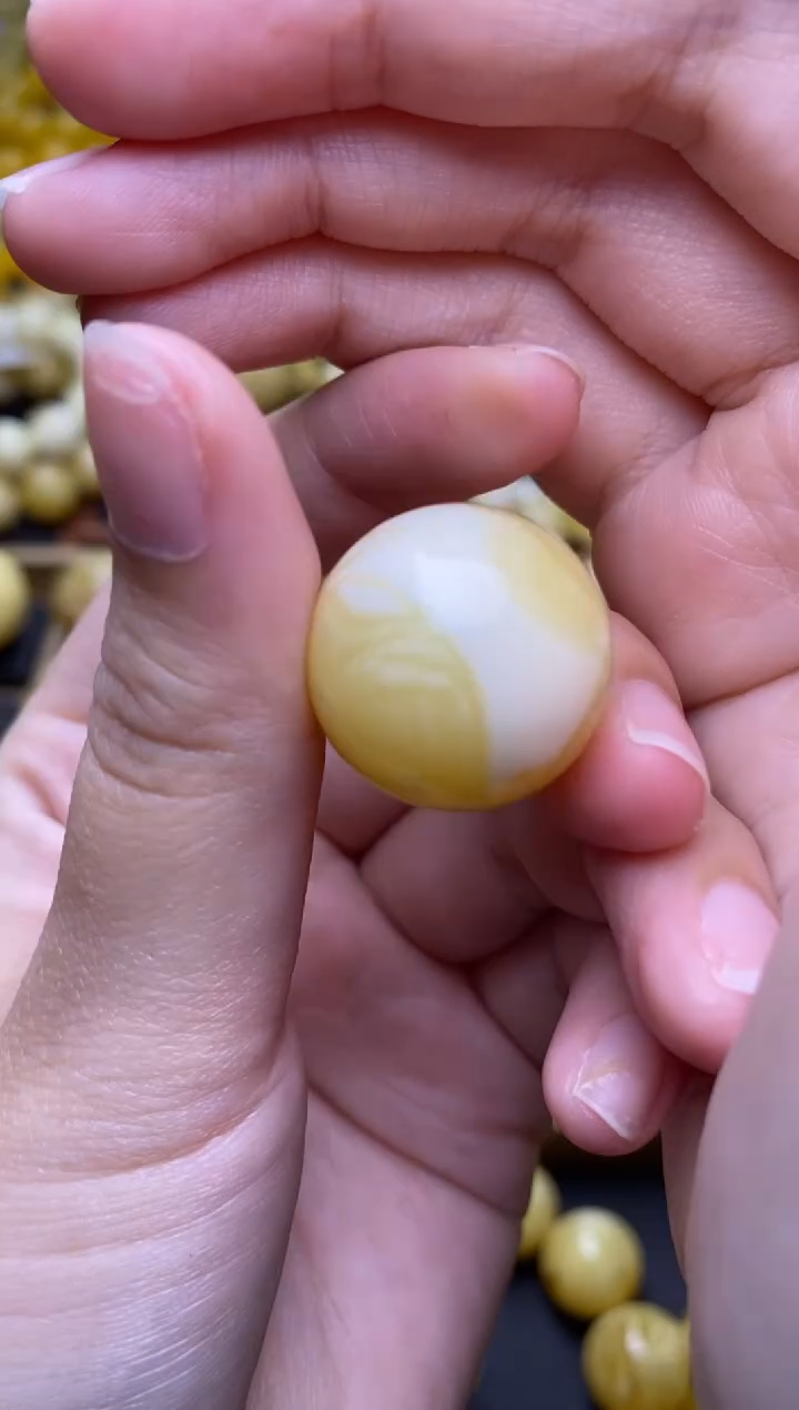 未镶嵌琥珀裸石大小姐珠宝64