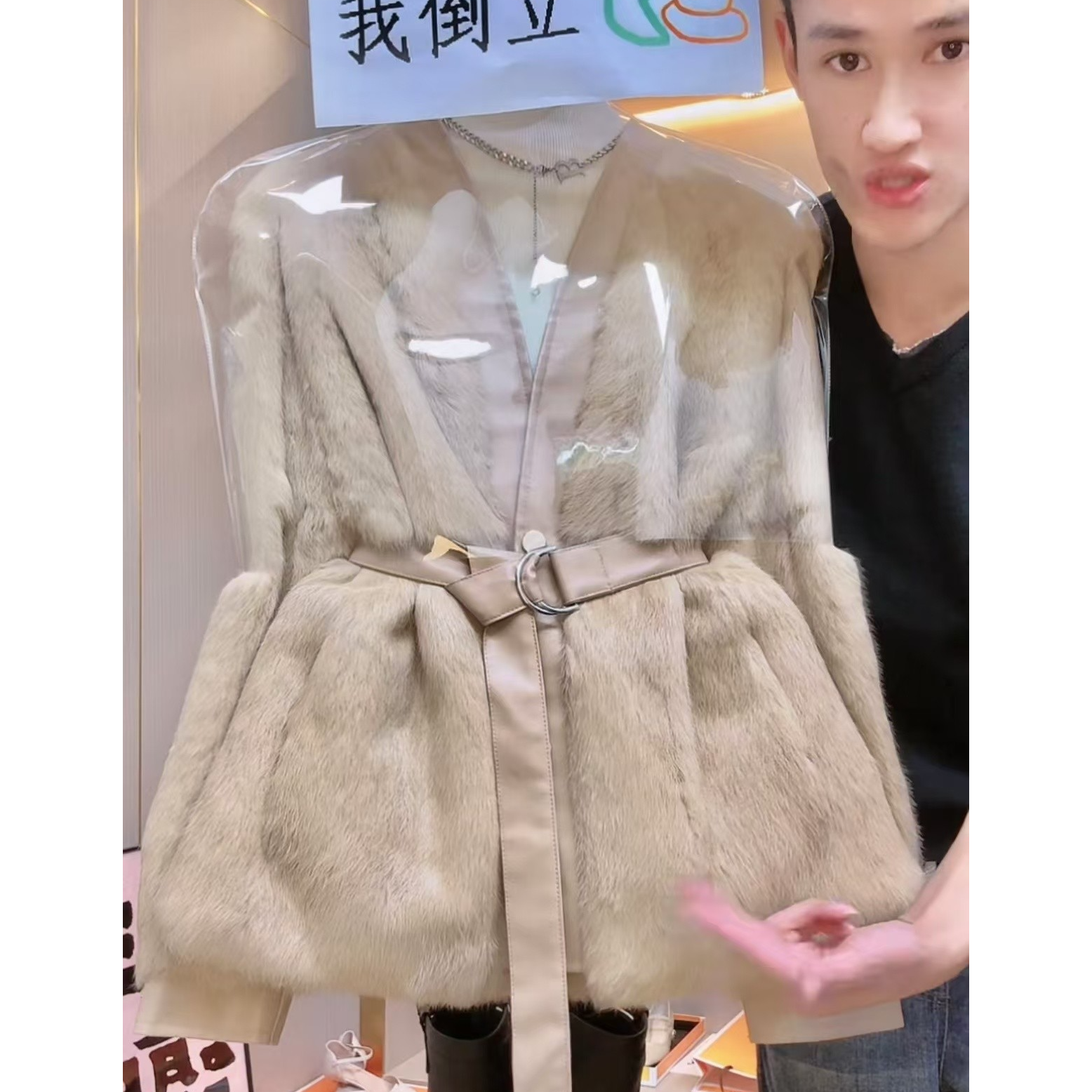 2024年冬季新款加棉加厚外套女气质百搭高级