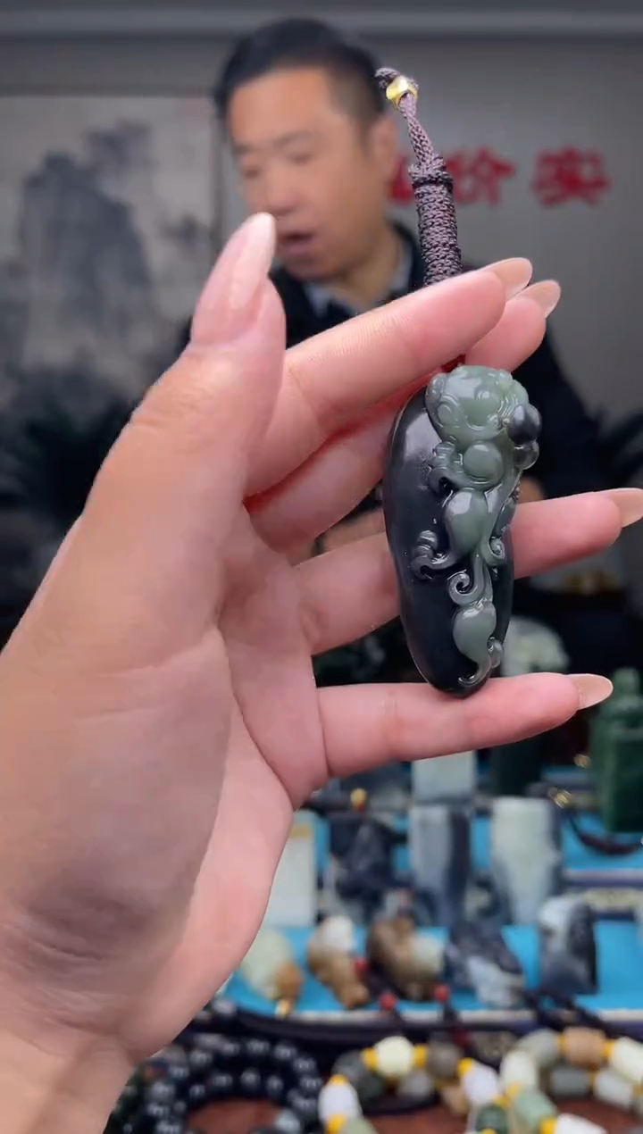 未镶嵌和田玉挂件1